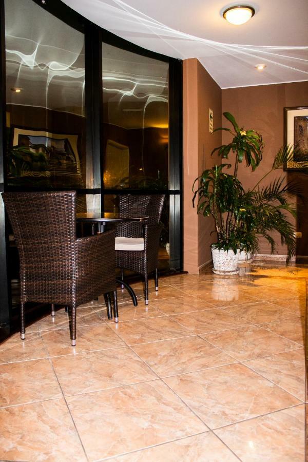 Solis Dies Hotel Lima Luaran gambar